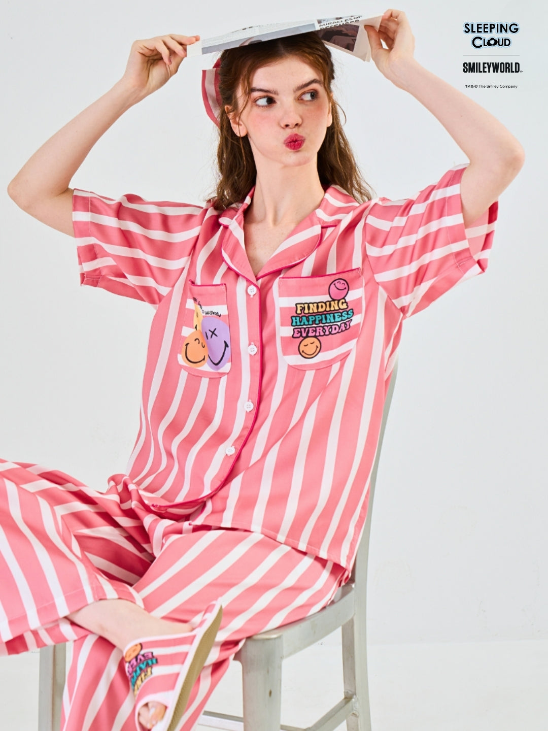 Smiley World Collection - Red Sunday (Short Sleeves + Pants Set)